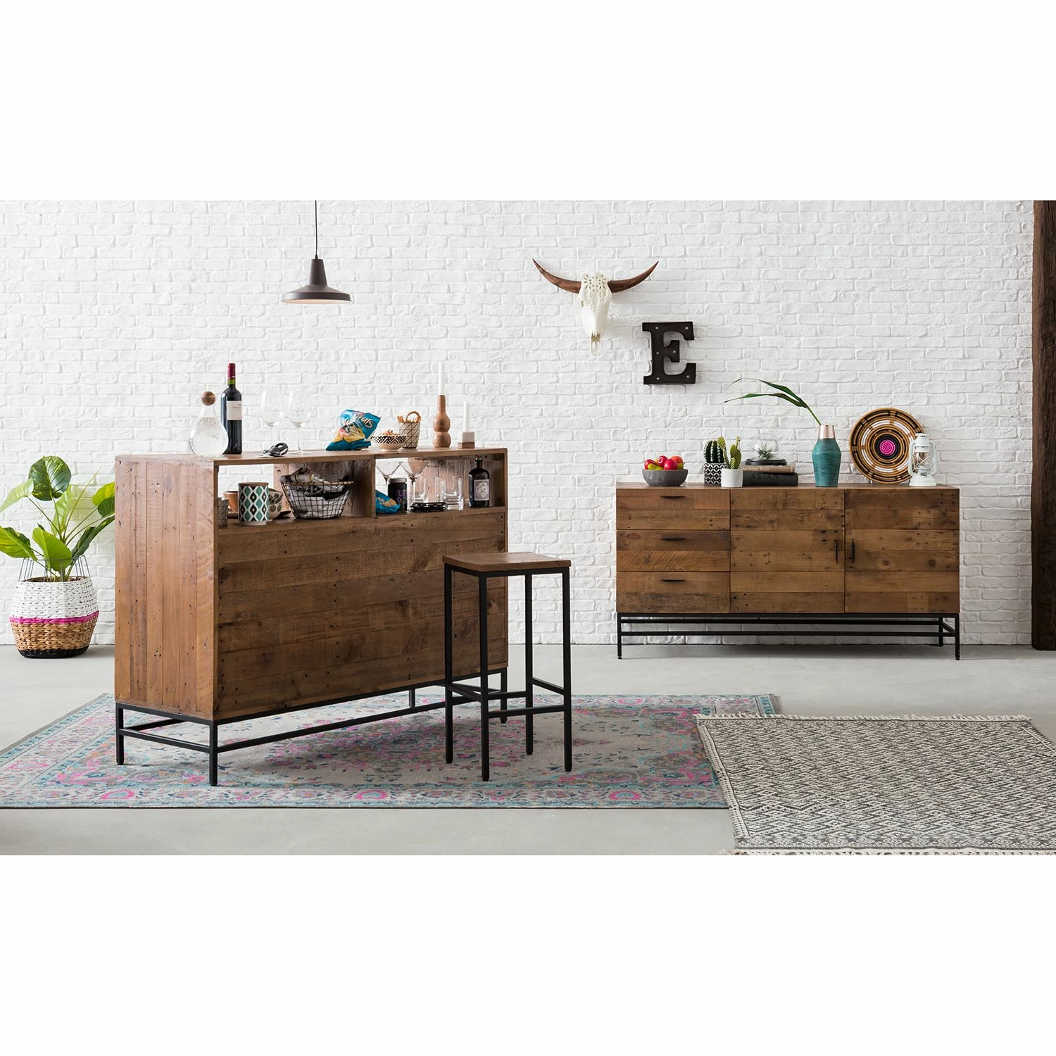 Ars manufacti Sideboard Grasby - Altholz Pinie / Metall - Pinie Dunkel / Schwarz 2 Ars manufacti Sideboard Grasby - Altholz Pinie / Metall - Pinie Dunkel / Schwarz – Bild 2