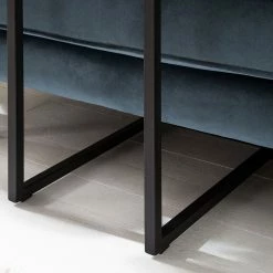 Ars manufacti Beistelltisch Montverde I - Eiche massiv / Metall - Eiche / Schwarz -Wohnzimmermöbel boutique en ligne beistelltisch montverde i eiche massiv metall eiche schwarz 4718332