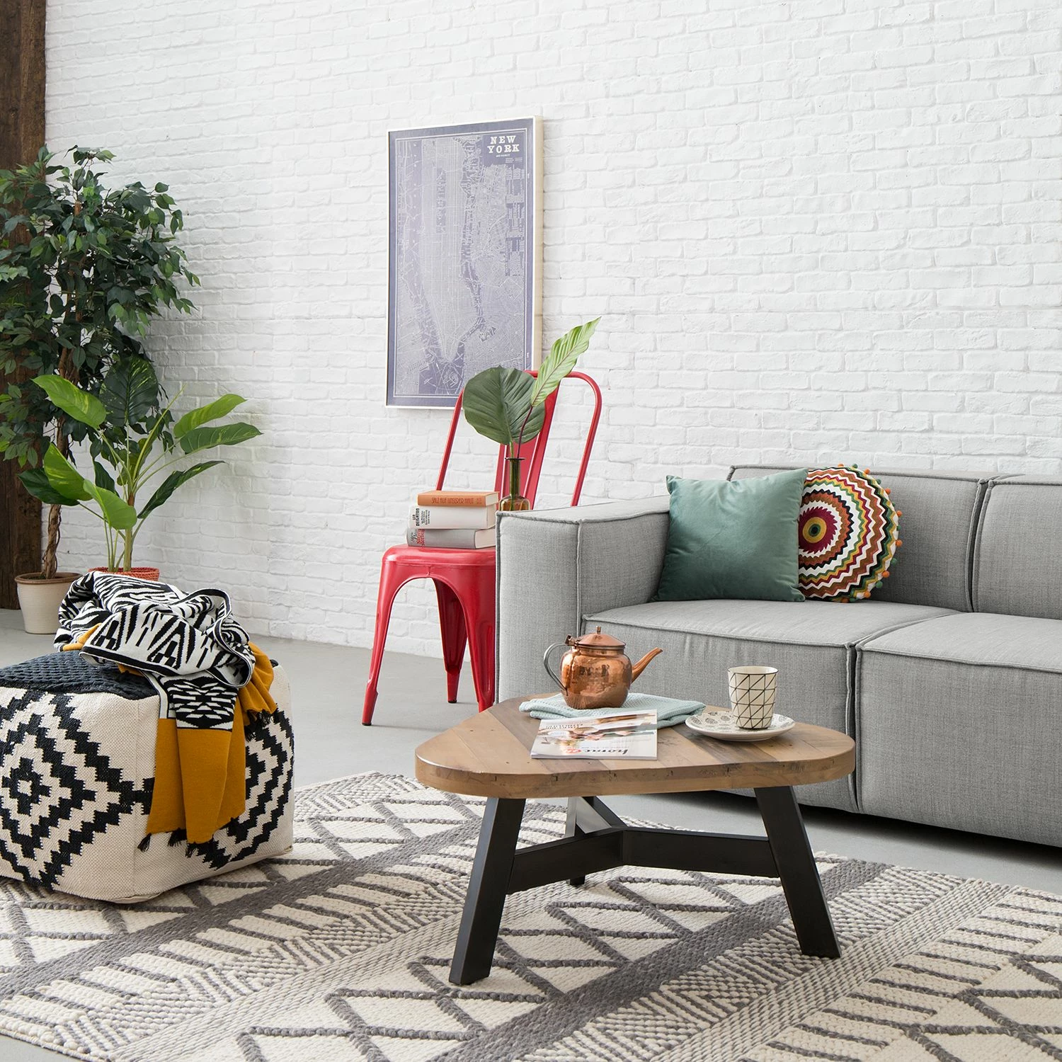 Ars manufacti Couchtisch Tamati I - Massivholz Pinie / Metall - Pinie Dunkel / Schwarz 3 Ars manufacti Couchtisch Tamati I - Massivholz Pinie / Metall - Pinie Dunkel / Schwarz – Bild 3