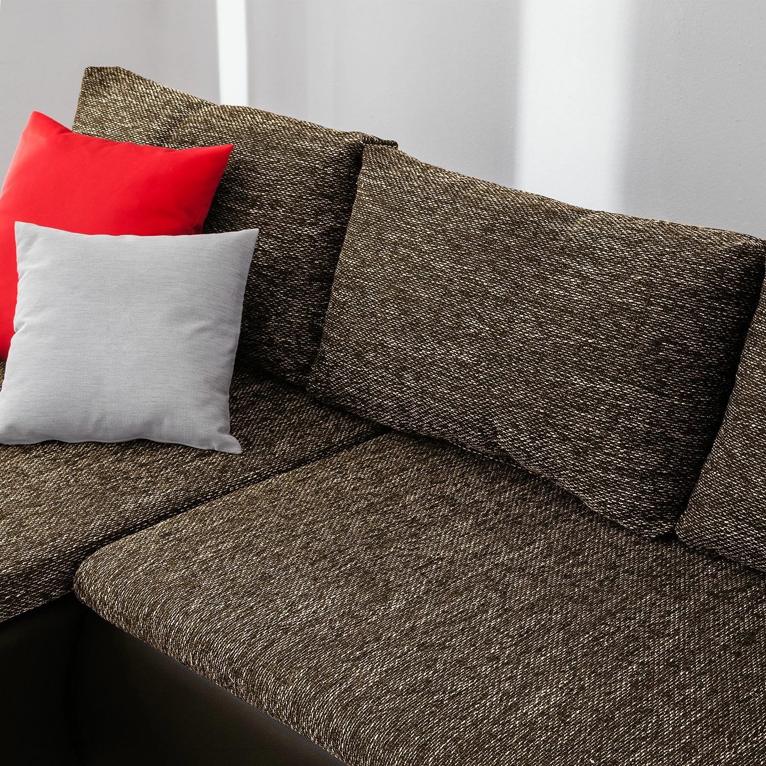 Fredriks Ecksofa Laza - mit Schlaffunktion - Kunstleder / Webstoff - Dunkelbraun / Cappuccino - Longchair davorstehend links 22 Fredriks Ecksofa Laza - mit Schlaffunktion - Kunstleder / Webstoff - Dunkelbraun / Cappuccino - Longchair davorstehend links – Bild 22