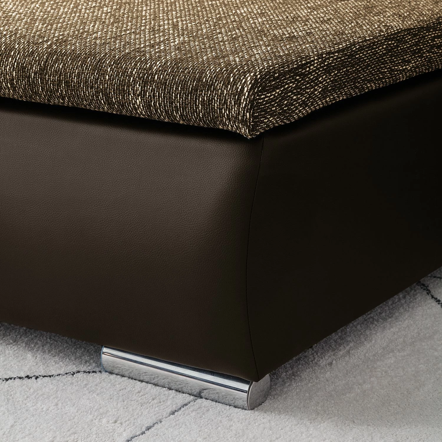 Fredriks Ecksofa Laza - mit Schlaffunktion - Kunstleder / Webstoff - Dunkelbraun / Cappuccino - Longchair davorstehend links 24 Fredriks Ecksofa Laza - mit Schlaffunktion - Kunstleder / Webstoff - Dunkelbraun / Cappuccino - Longchair davorstehend links – Bild 24