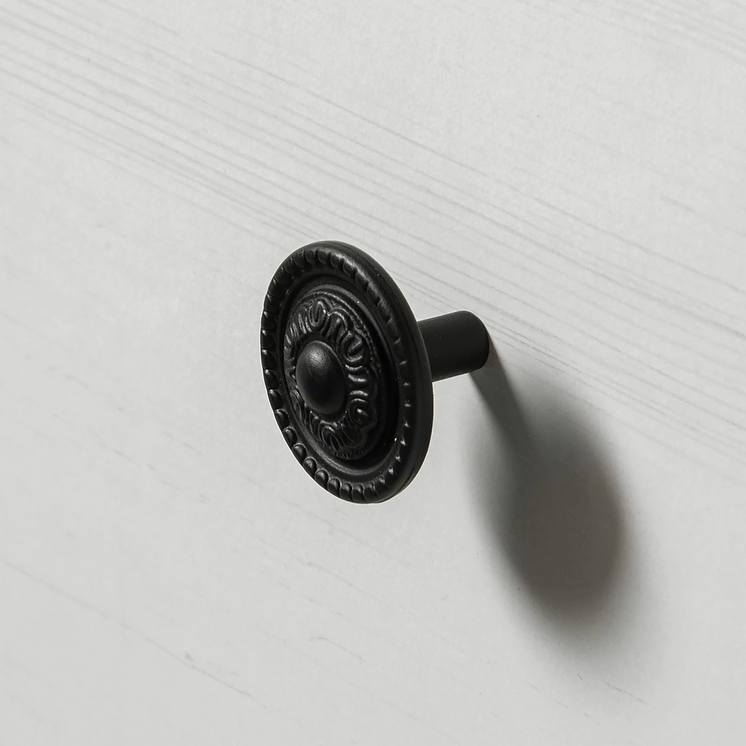 Maison Belfort Regal Geestland II - Pinie Weiß Dekor 6 Maison Belfort Regal Geestland II - Pinie Weiß Dekor – Bild 6